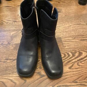 Sole society black boots